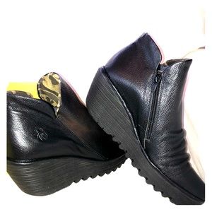 Fly London Yip Mousse Wedge Leather Ankle Boots
